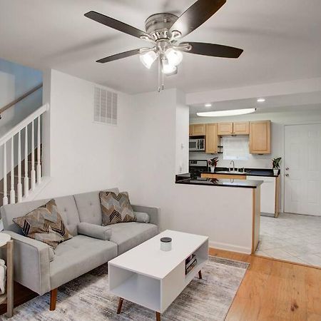 Cozy Lux 3Bd House Heart Of Fishtown Sleeps 8 Lägenhet Philadelphia Exteriör bild