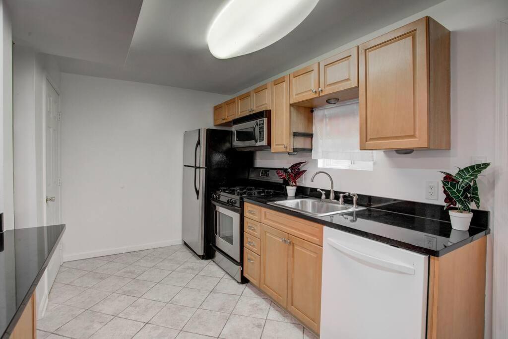 Cozy Lux 3Bd House Heart Of Fishtown Sleeps 8 Lägenhet Philadelphia Exteriör bild