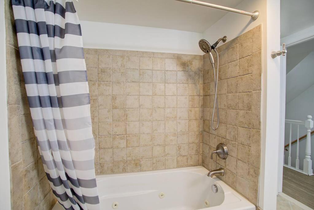 Cozy Lux 3Bd House Heart Of Fishtown Sleeps 8 Lägenhet Philadelphia Exteriör bild
