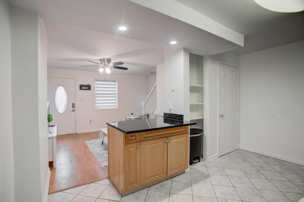 Cozy Lux 3Bd House Heart Of Fishtown Sleeps 8 Lägenhet Philadelphia Exteriör bild